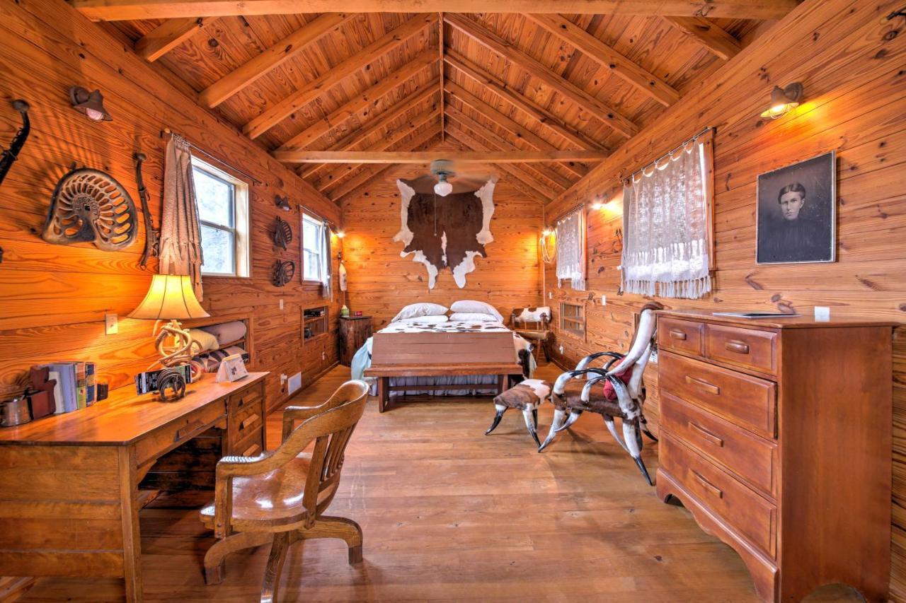 Ark Bunkhouse Fredericksburg Hideaway With Hot Tub 빌라 외부 사진