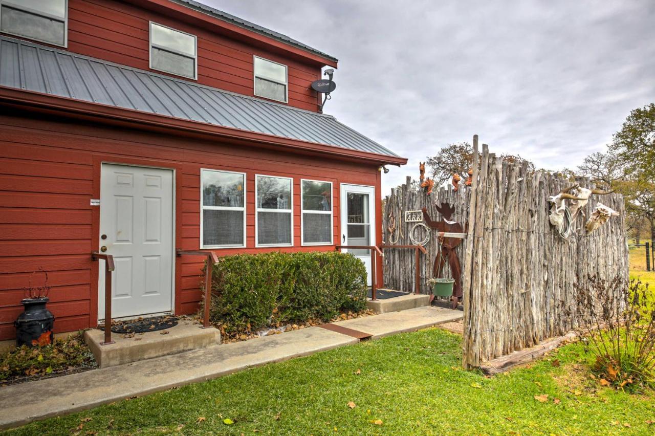 Ark Bunkhouse Fredericksburg Hideaway With Hot Tub 빌라 외부 사진